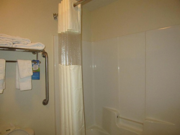 Baymont by Wyndham Columbia Fort Jackson image 16